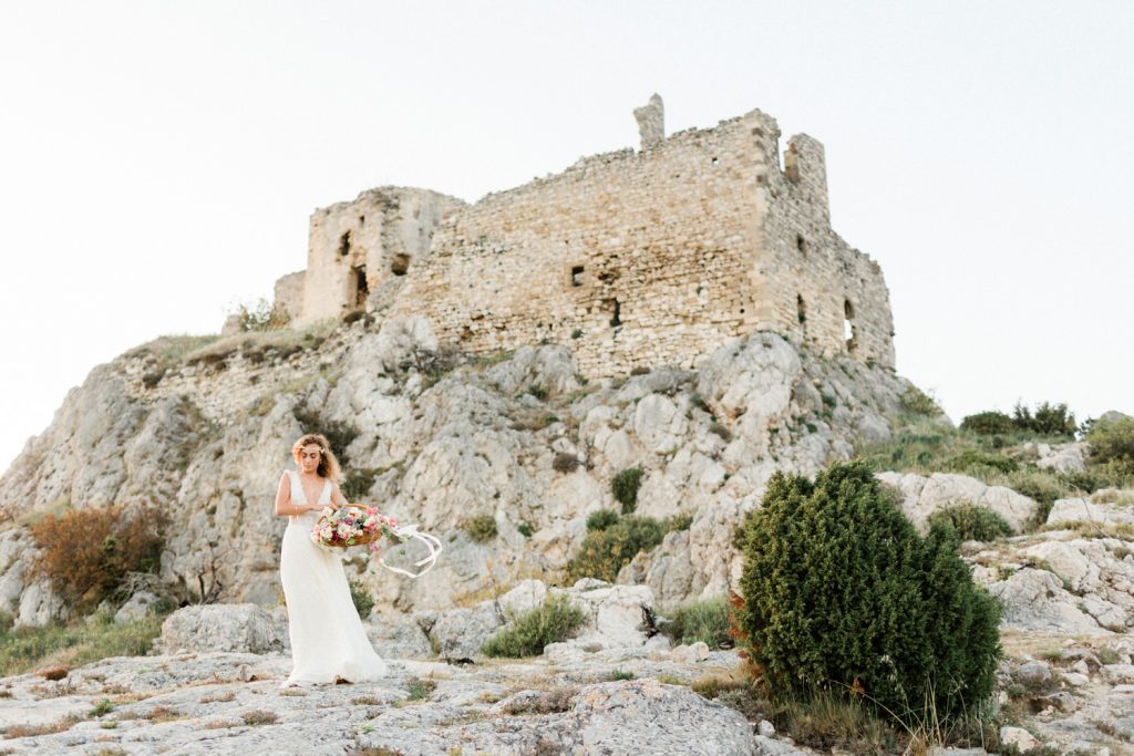 Photographe basé à Reims, je suis spécialisé dans le reportage mariage, la photographie de couple et de famille.