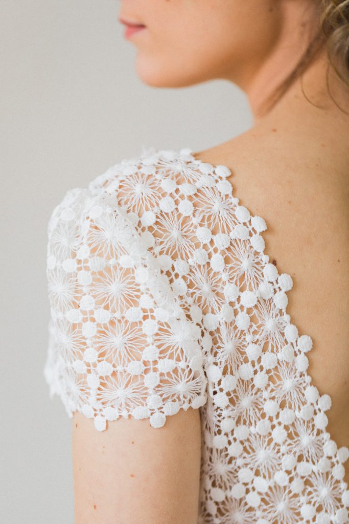 Photographe basé à Reims, je suis spécialisé dans le reportage mariage, la photographie de couple et de famille.