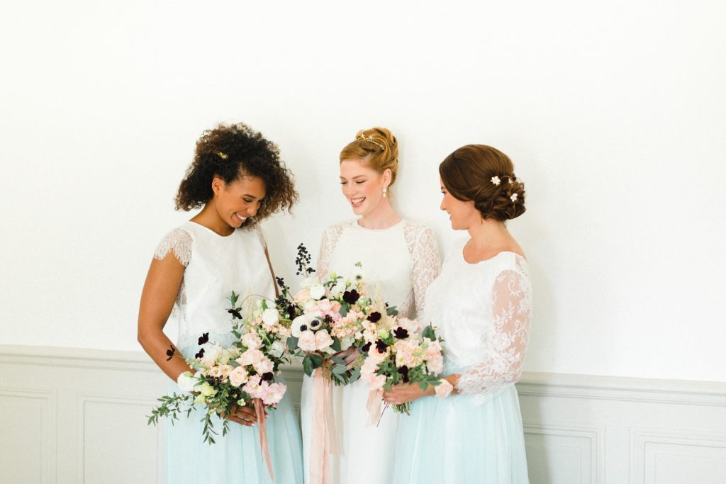 Photographe basé à Reims, je suis spécialisé dans le reportage mariage, la photographie de couple et de famille.